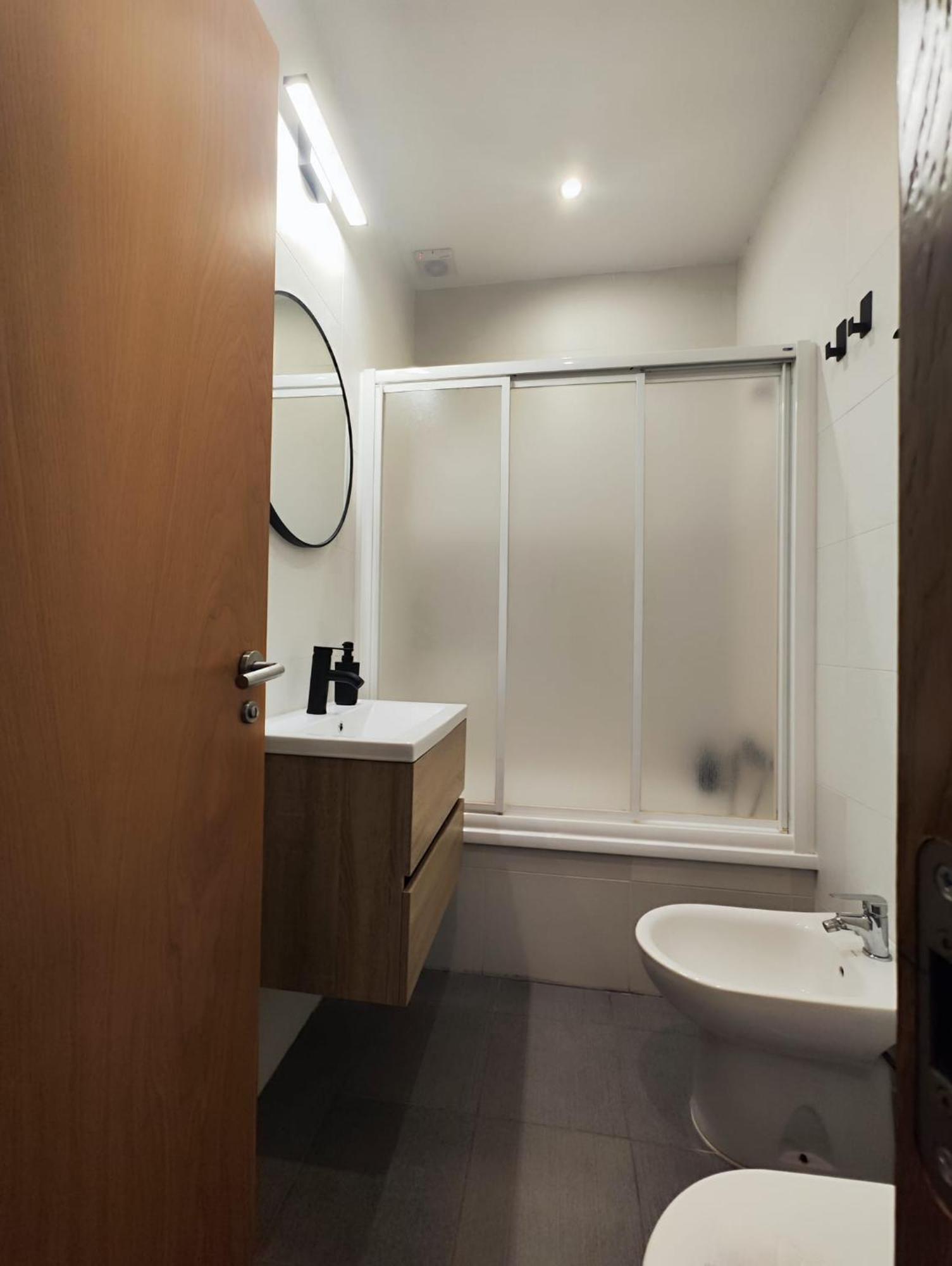Suite Del Mercado Little Apartments Cadiz Exterior photo